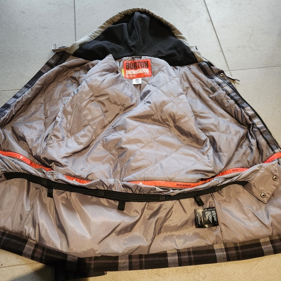 New Burton snowboard set! - Picture 3 of 9